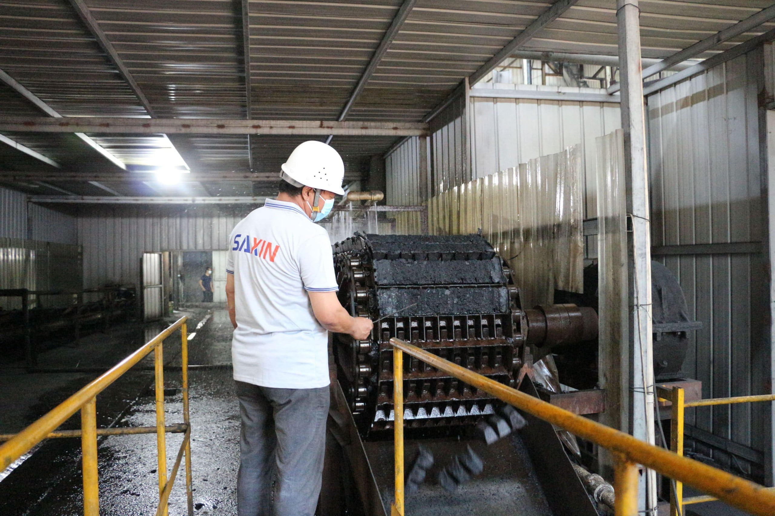 Forming electrode paste